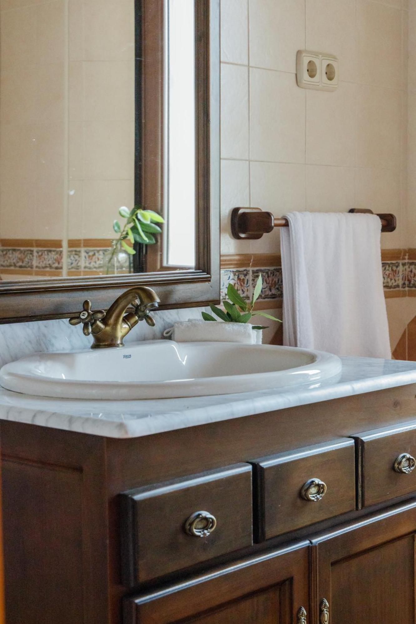 Casa Rural En Candeleda Con Piscina Y Un Maravilloso Jardin Buitenkant foto