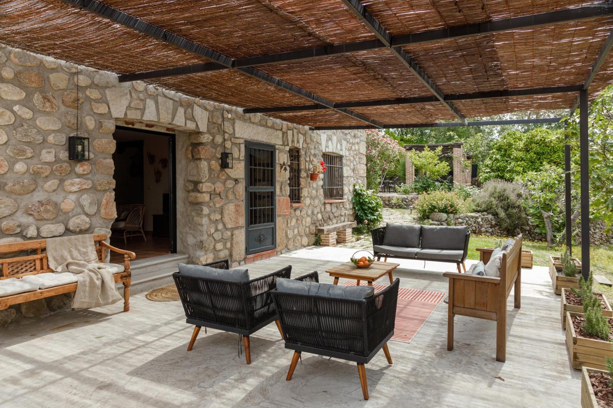 Casa Rural En Candeleda Con Piscina Y Un Maravilloso Jardin Buitenkant foto