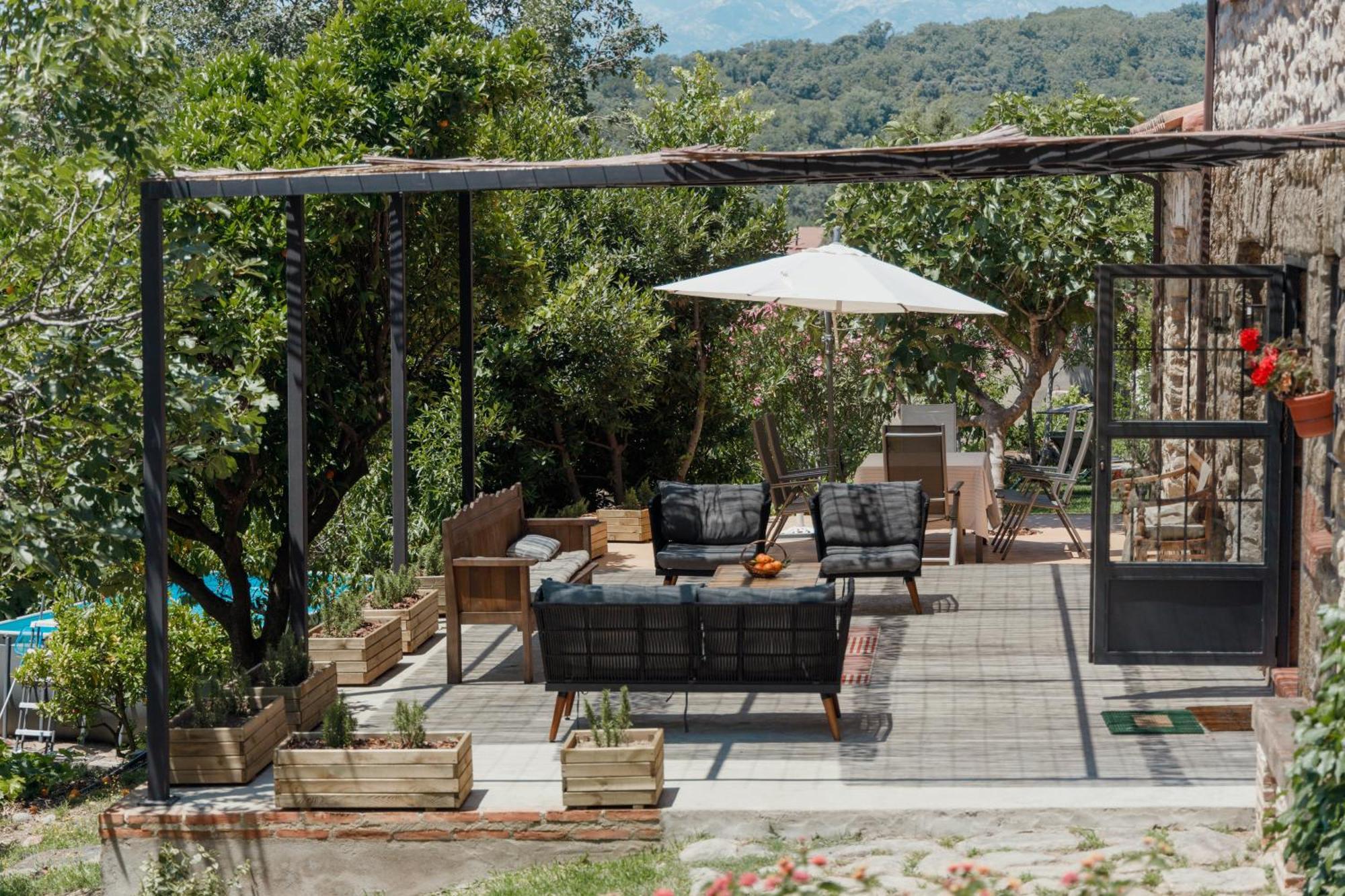 Casa Rural En Candeleda Con Piscina Y Un Maravilloso Jardin Buitenkant foto